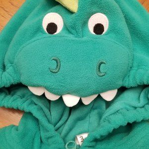 HOW ABOUT THIS DINOSAUR COSTUME FOR YOUR LITTLE ONE by CARTER’S – SIZE 3-6 MONTH
